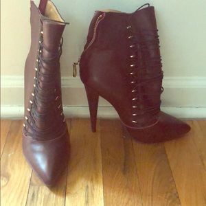 High heel boots